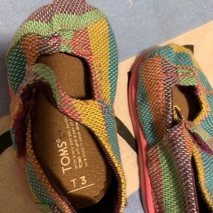 Baby girl Toms-multicolor rubber sole